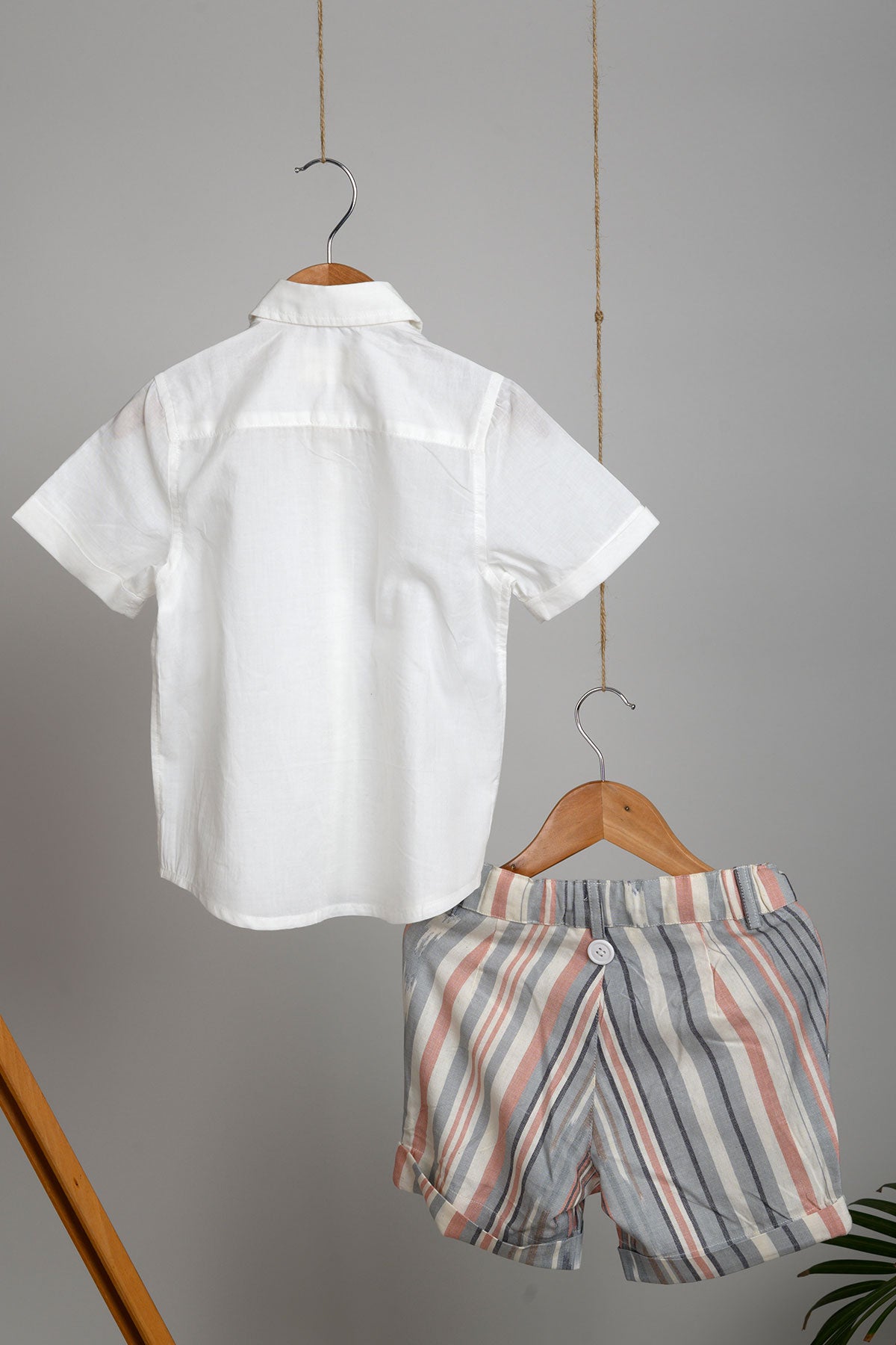 Ladla Organic cotton Ikat Shorts, Half Shirt and Suspenders Set - Grey