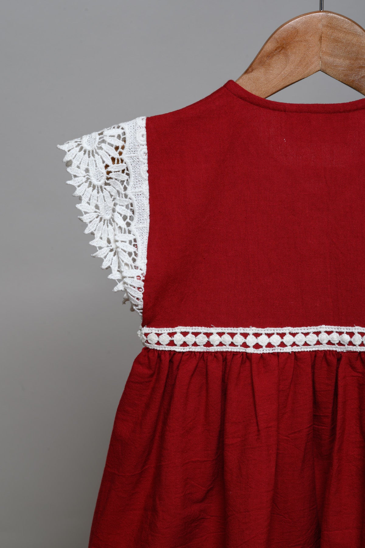 Dia Lace & Bow Dress - Red
