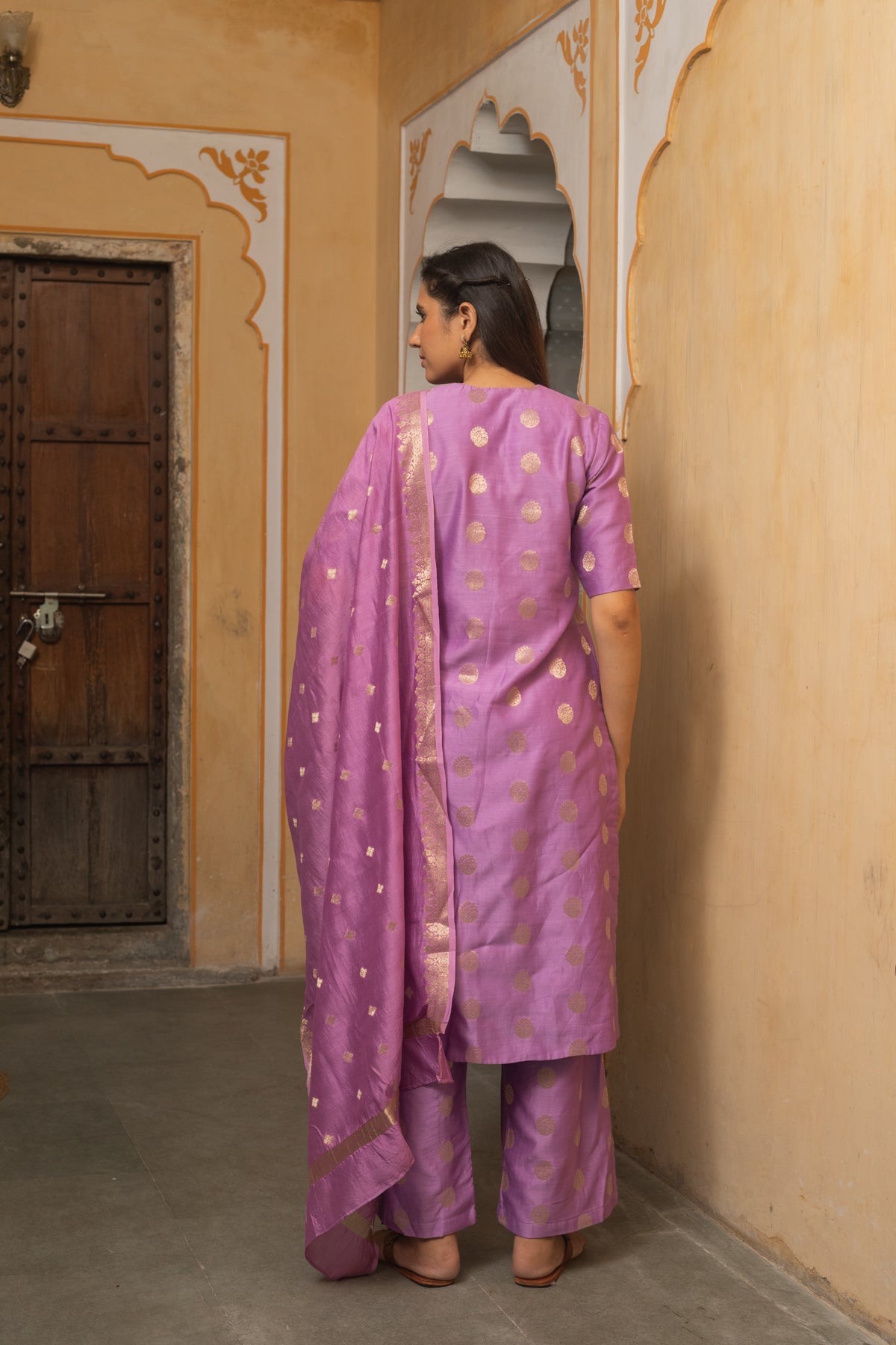 Shanvi Lilac Jacquard Silk Kurta, Pants and Dupatta - Set