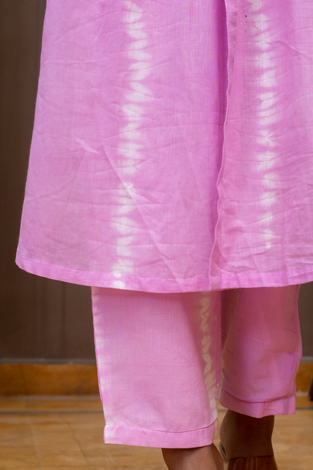 Kaeya Lavender Tie Dye Sleeveless Pintuck Kurta and Pants - Set