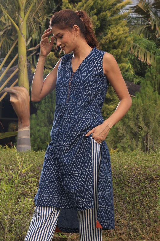 Ridhi Rhombus Print Indigo Kurta